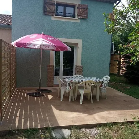 Les Cypres Lagorce (Ardeche)